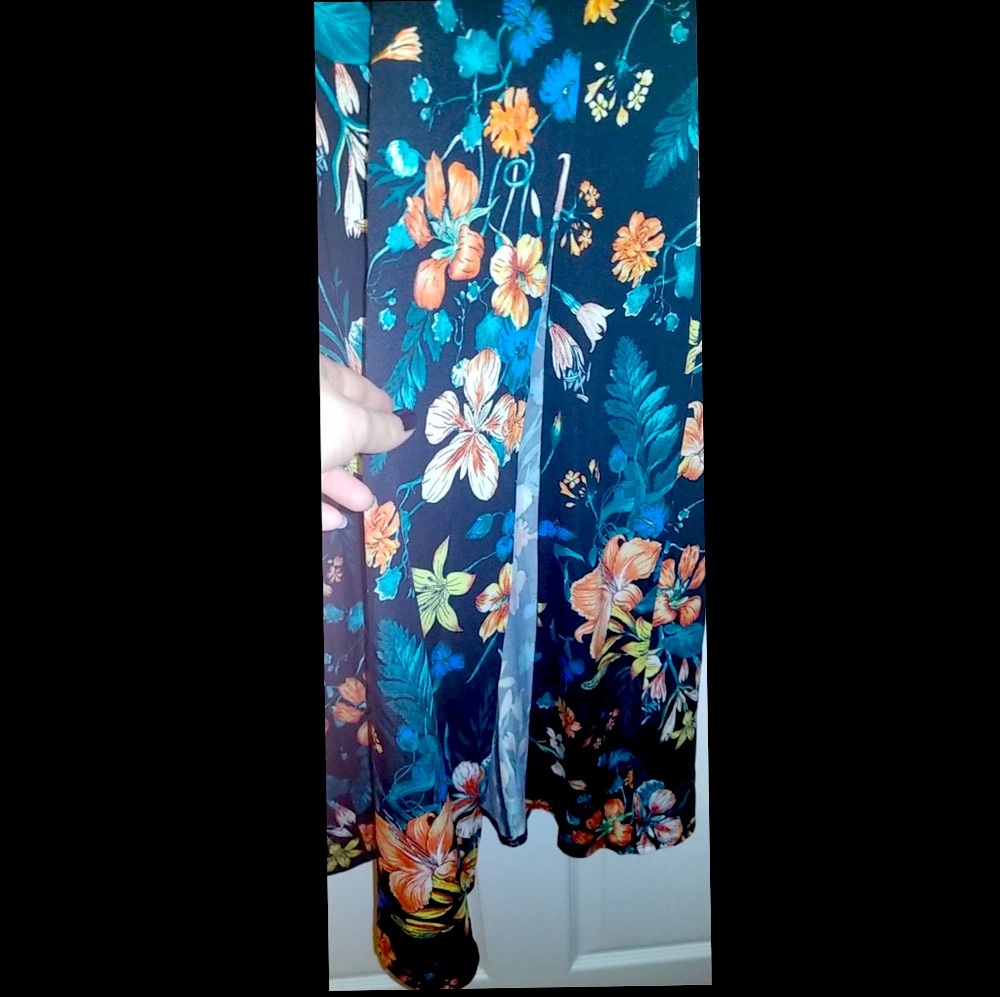 Floral dress - Picture 2 of 4